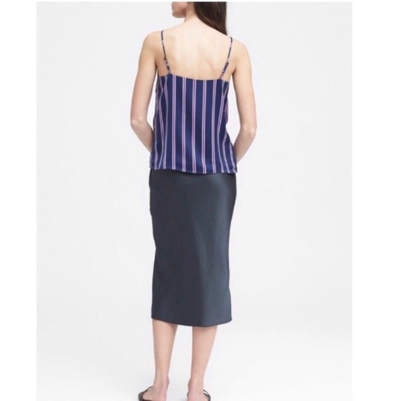 Banana Republic Sleeveless Essential Cami Top Size XS NWT - Picture 3 of 5